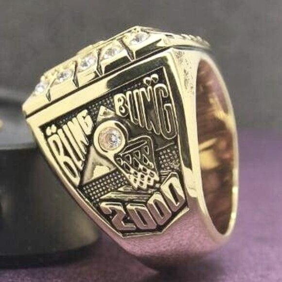 Los Angeles Lakers Championship Ring... Fast shipped from USA - Picture 3 of 5